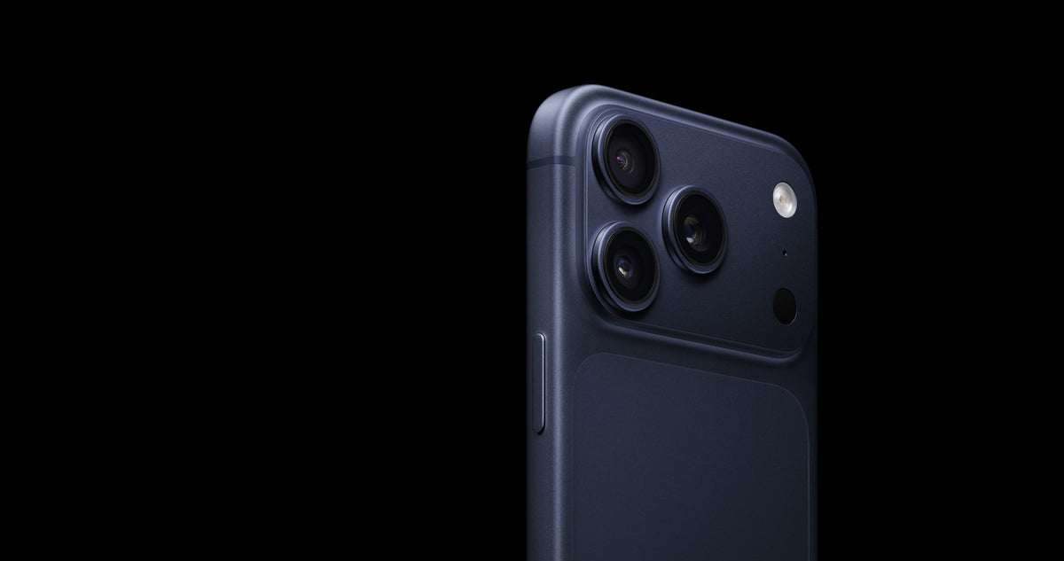 Apple iPhone 17 Pro Max in Tiefblau